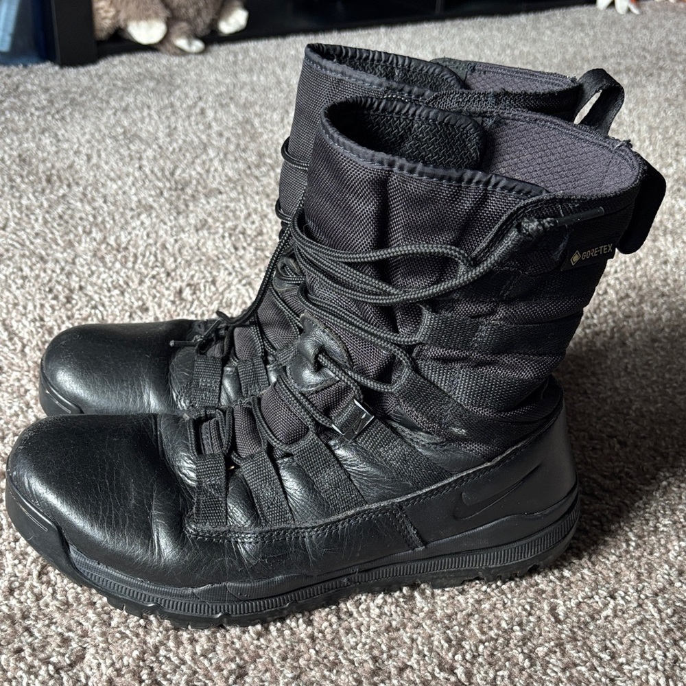 Nike Men's SFB 2 Tactical Boots